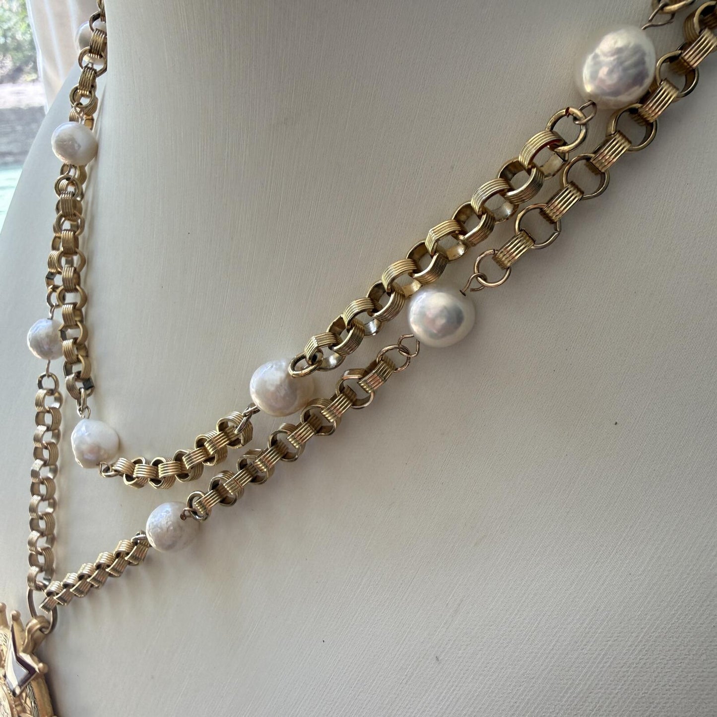 Vintage Patriotic Medal Necklace, Freshwater Pearl Chain Necklace.Handmade