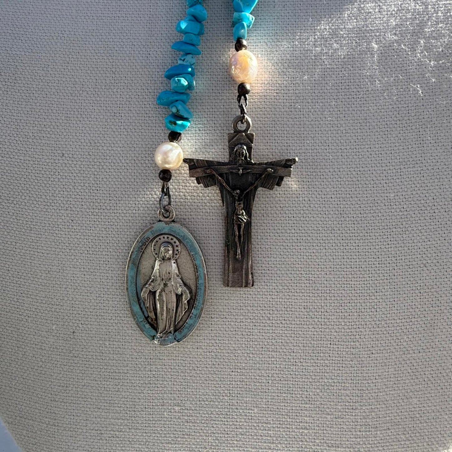 Turquoise/Howlite Lariat Necklace. Pearls. Vintage Religious Pendant Necklace.
