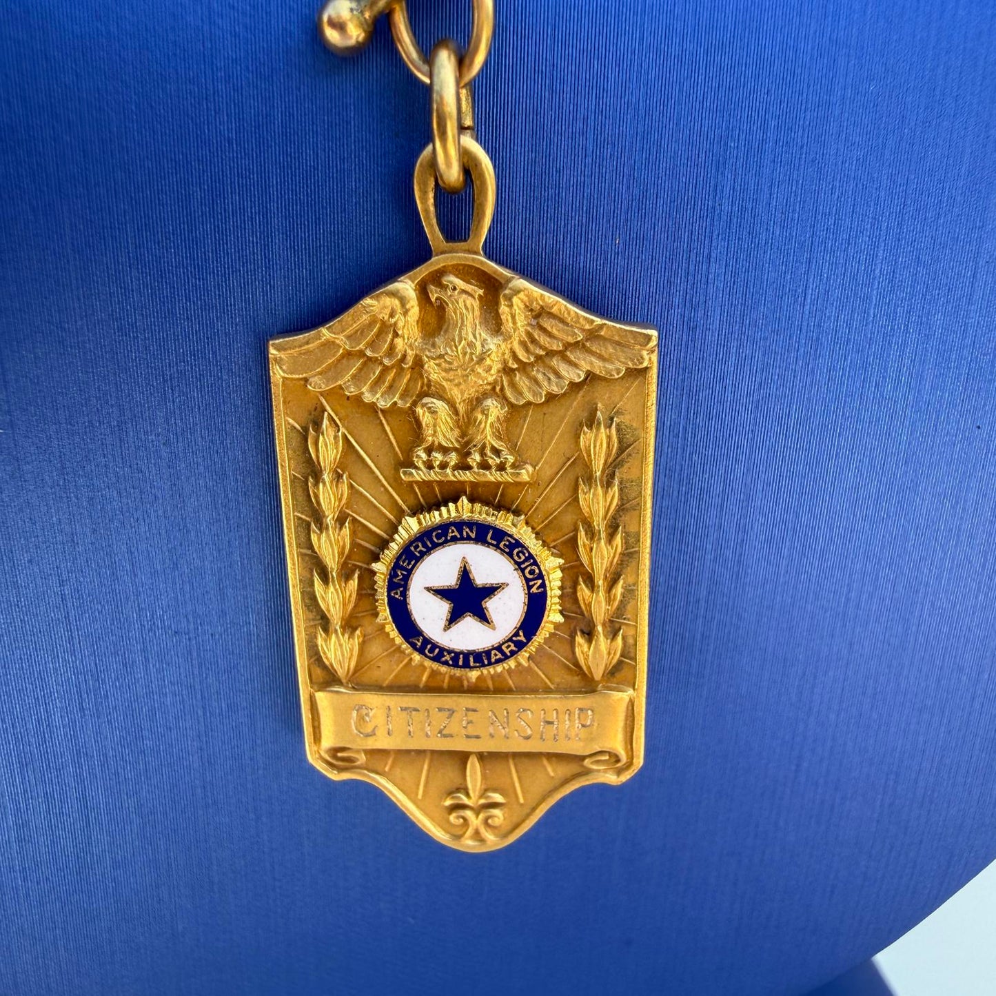 Vintage American Legion Auxiliary Citizenship Award Medal Pendant Vintage chain