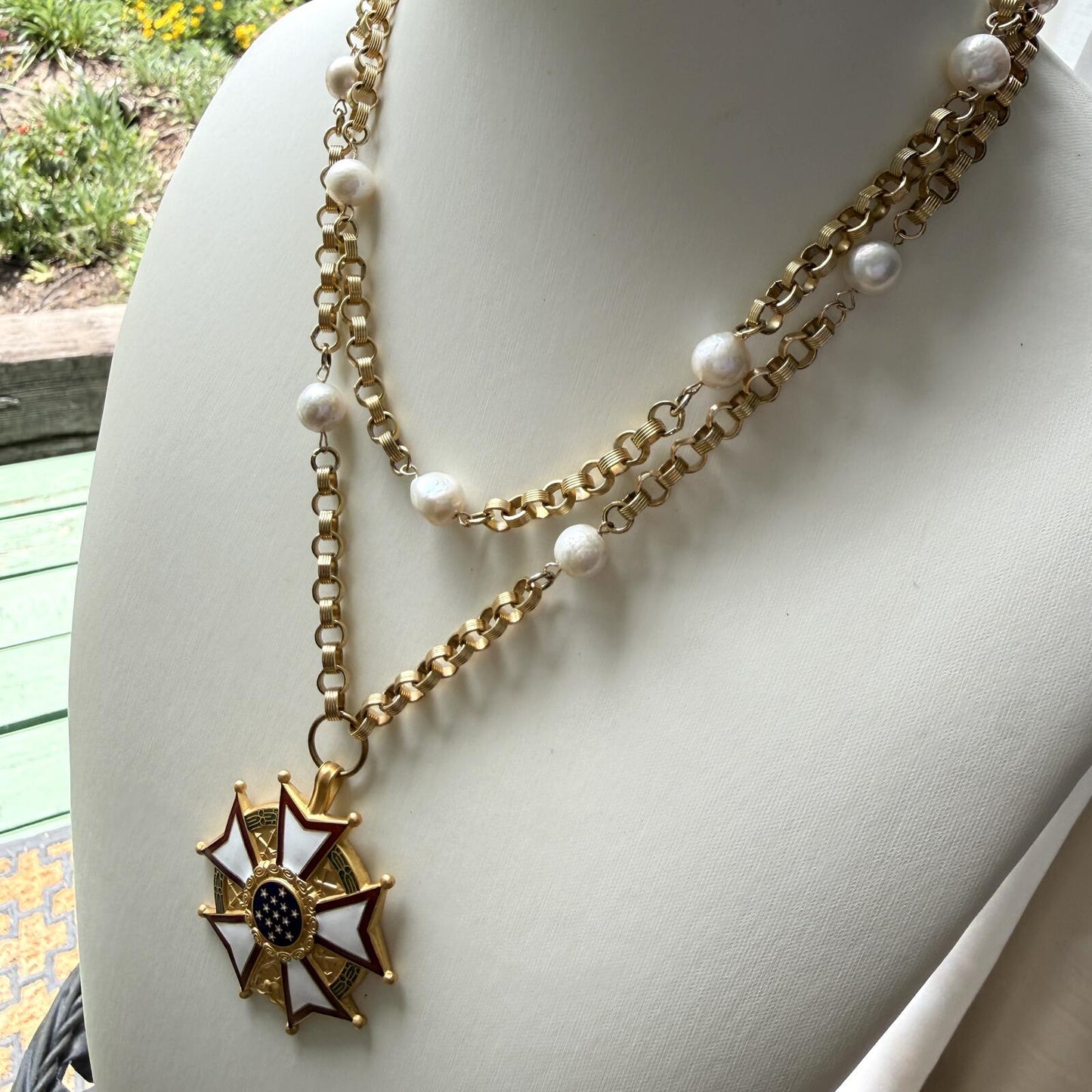 Vintage Patriotic Medal Necklace, Freshwater Pearl Chain Necklace.Handmade