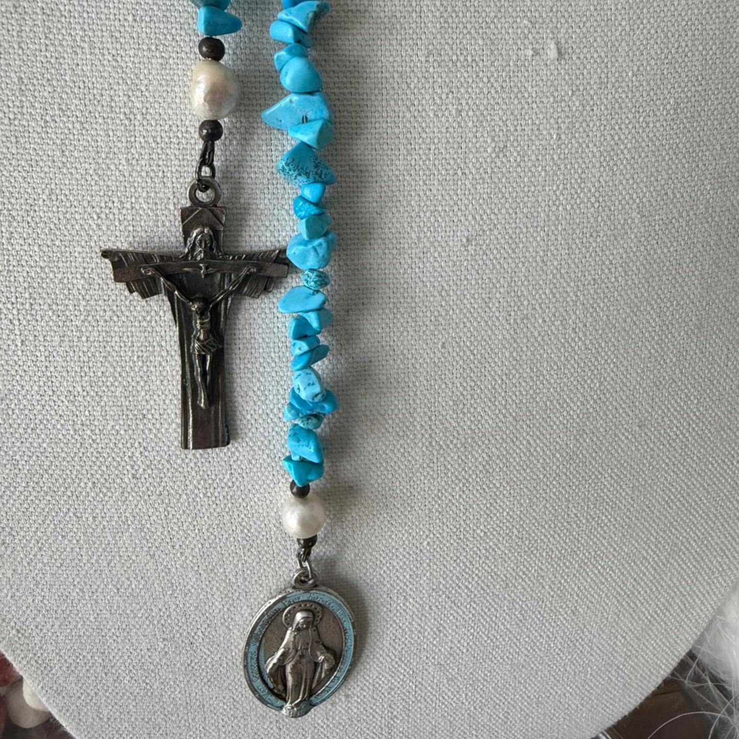 Turquoise/Howlite Lariat Necklace. Pearls. Vintage Religious Pendant Necklace.