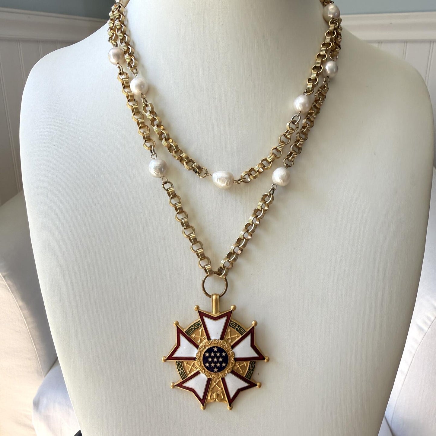 Vintage Patriotic Medal Necklace, Freshwater Pearl Chain Necklace.Handmade