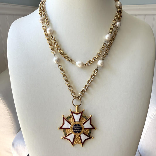 Vintage Patriotic Medal Necklace, Freshwater Pearl Chain Necklace.Handmade