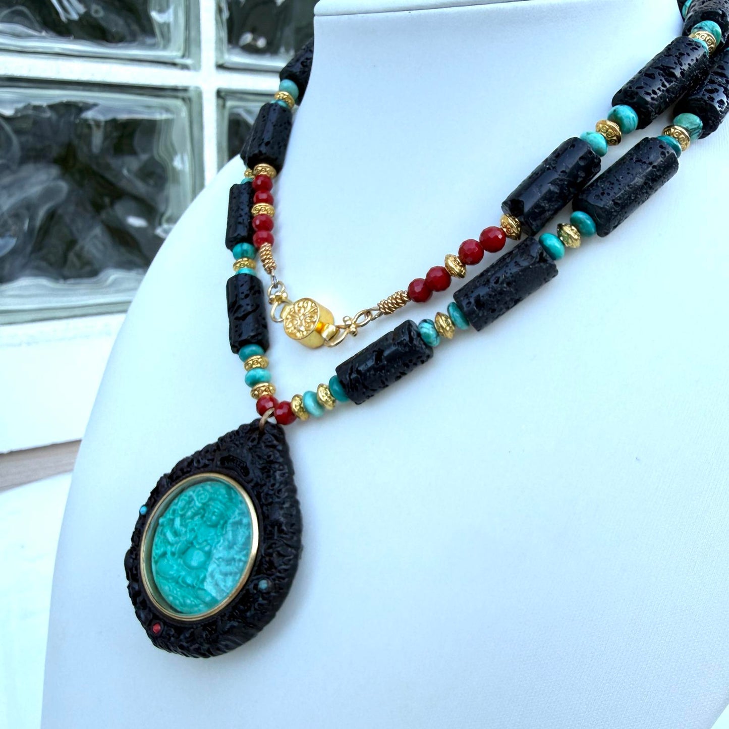 Turquoise Thousand-Hand Bodhisattva Zodiac Guardian Amulet Pendant Necklace.