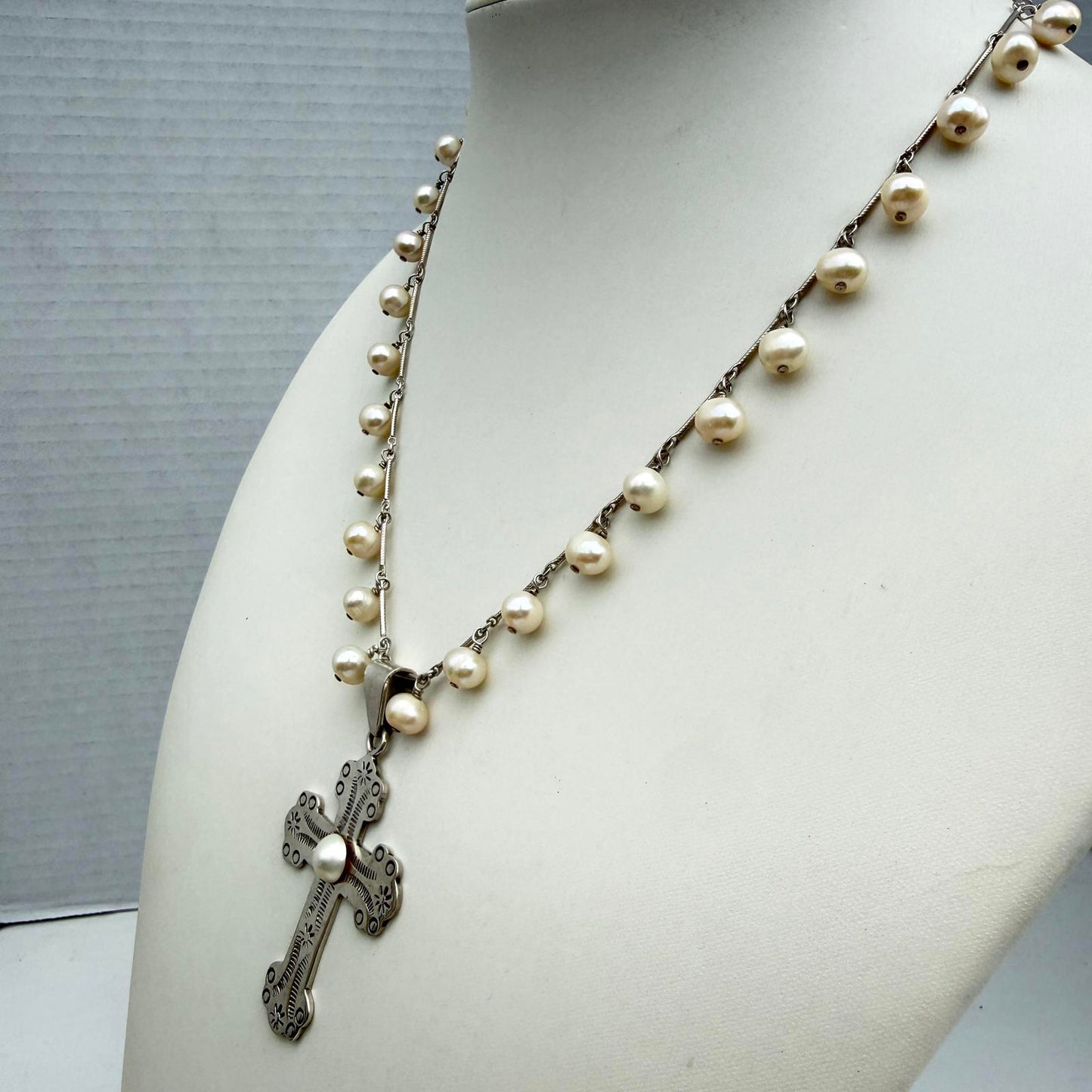 Vintage Sterling Silver Cross Necklace with Pearl Center Pendant.