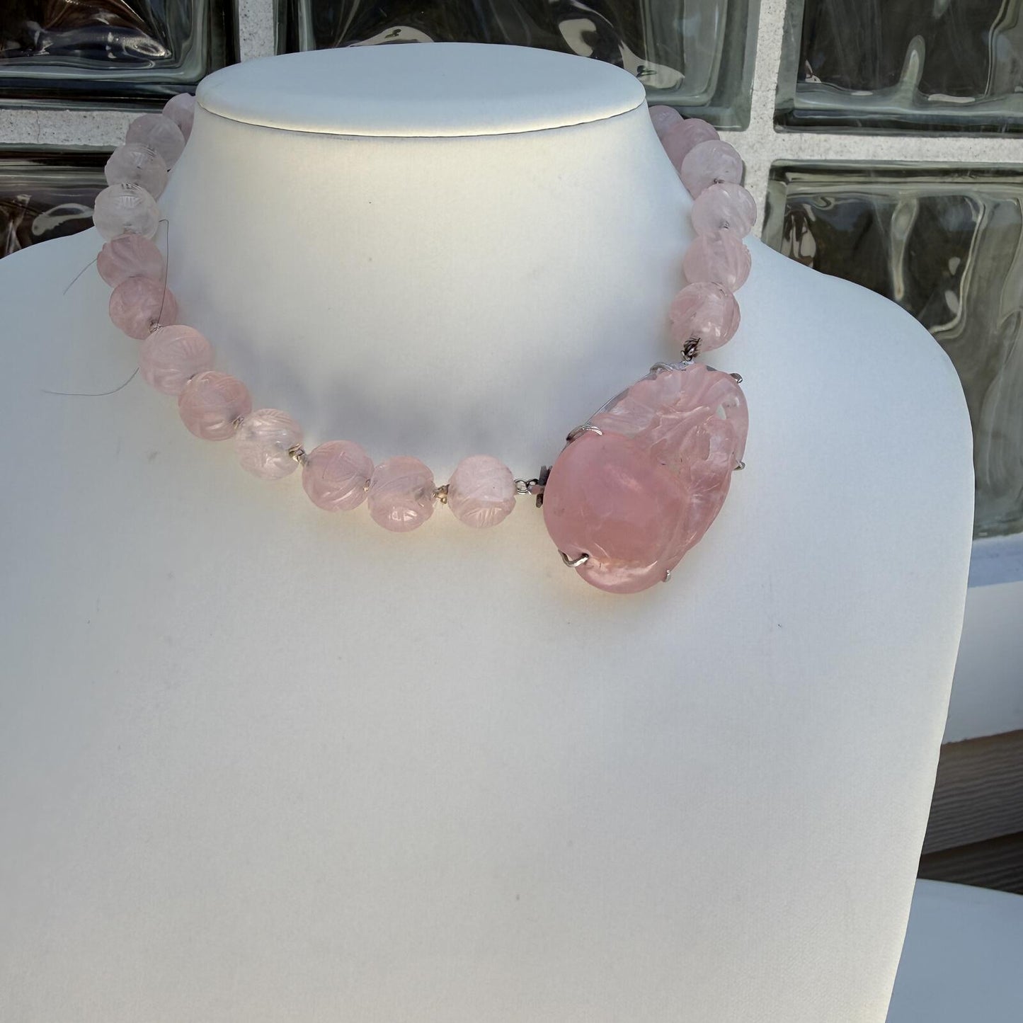 Vintage Rose Quartz Necklace. Vintage Hand Carved Beads.
