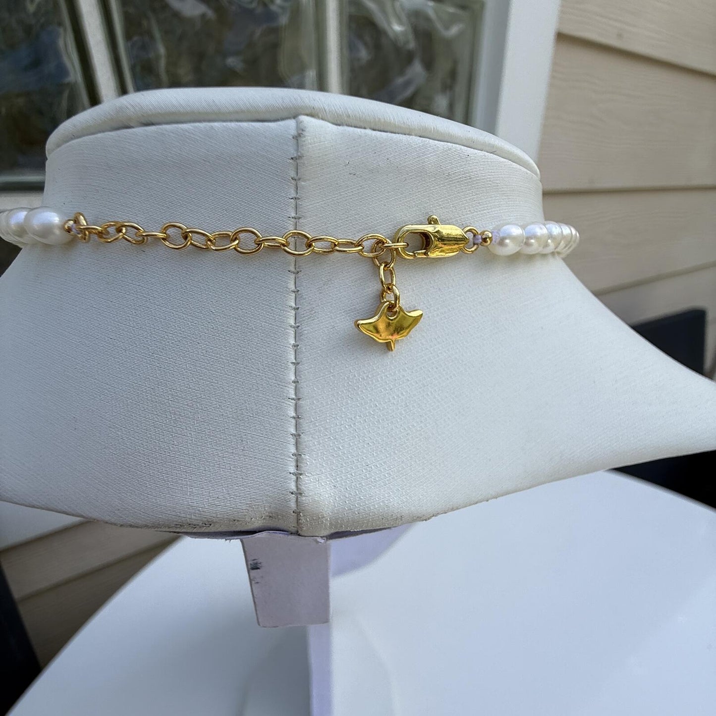 Vintage Patriotic American Eagle Pendant. Freshwater Pearl Necklace