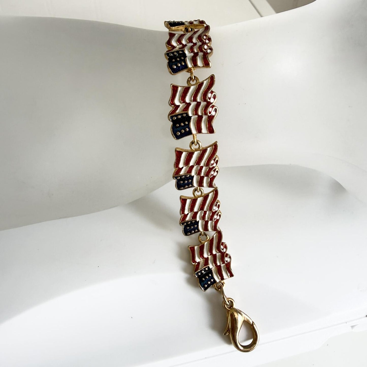 Vintage Patriotic American Flag Bracelet | Red White Blue Enamel Link Bracelet.