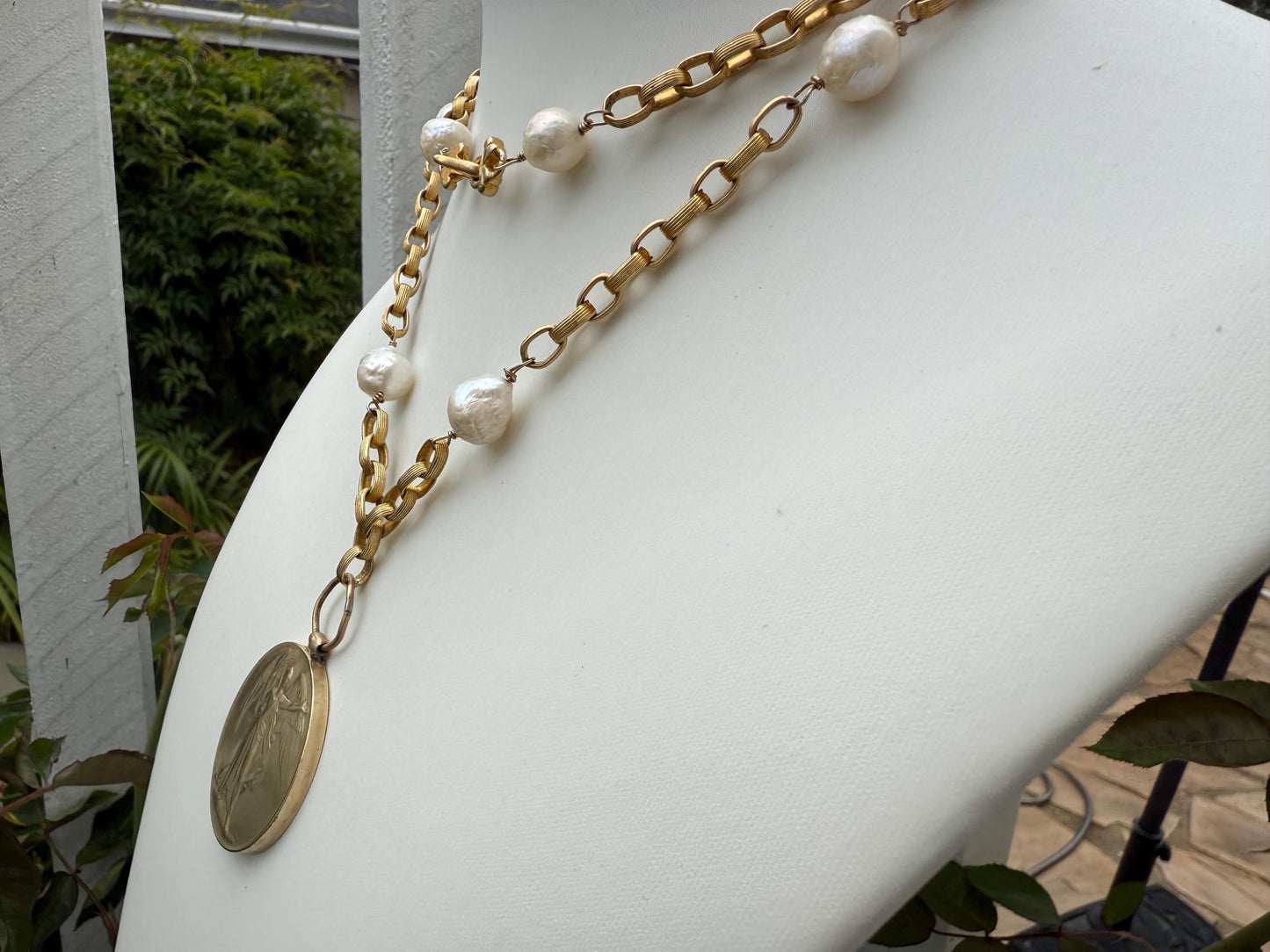 Vintage Gold Tone Liz Claiborne Necklace with Pearls. Whispering Angel Medal 1914- 1919 Necklace